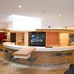 Doubletree By Hilton Paris Hotel 4*