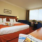 Doubletree By Hilton Paris Bougival