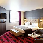 Doubletree By Hilton Paris Bougival