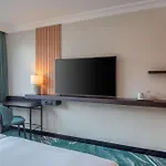 Doubletree By Hilton Paris Hotel Bougival