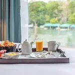 Doubletree By Hilton Paris 4* Bougival