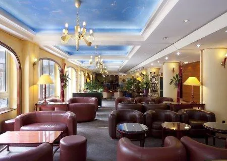 Hotel Doubletree By Hilton Paris Bougival