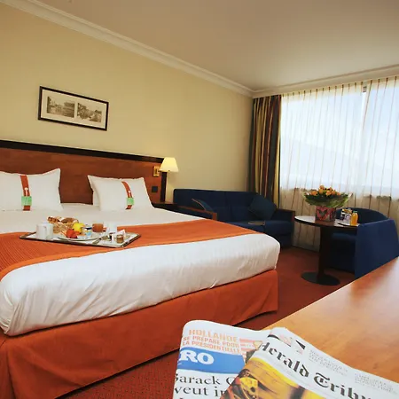 Doubletree By Hilton Paris Bougival