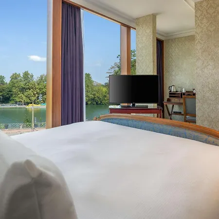 Doubletree By Hilton Paris 酒店