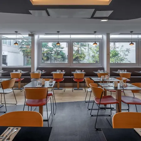 Doubletree By Hilton Paris