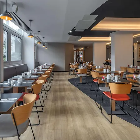 Doubletree By Hilton Paris 4*