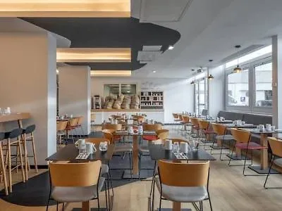 Doubletree By Hilton Paris Hotel 4*