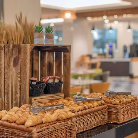 Hotel Doubletree By Hilton Paris 4*