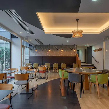 Doubletree By Hilton Paris 4*