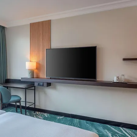 Doubletree By Hilton Paris Ξενοδοχείο Bougival