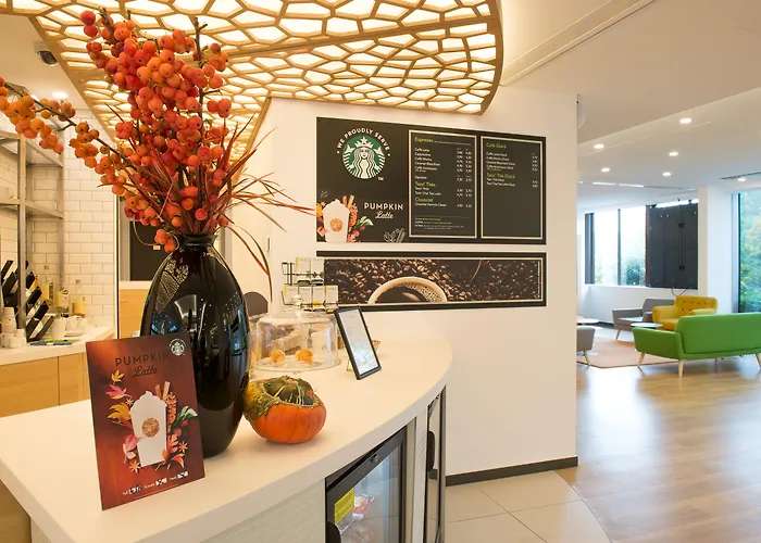 Doubletree By Hilton Paris Bougival