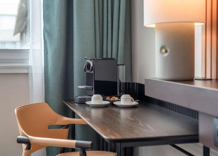 호텔 Doubletree By Hilton Paris 4*